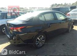 نيسان فيرسا